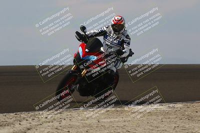 media/Nov-02-2025-Lets Ride (Sun) [[f7a3caa734]]/C Group/1140am (Turn 2 Inside)/